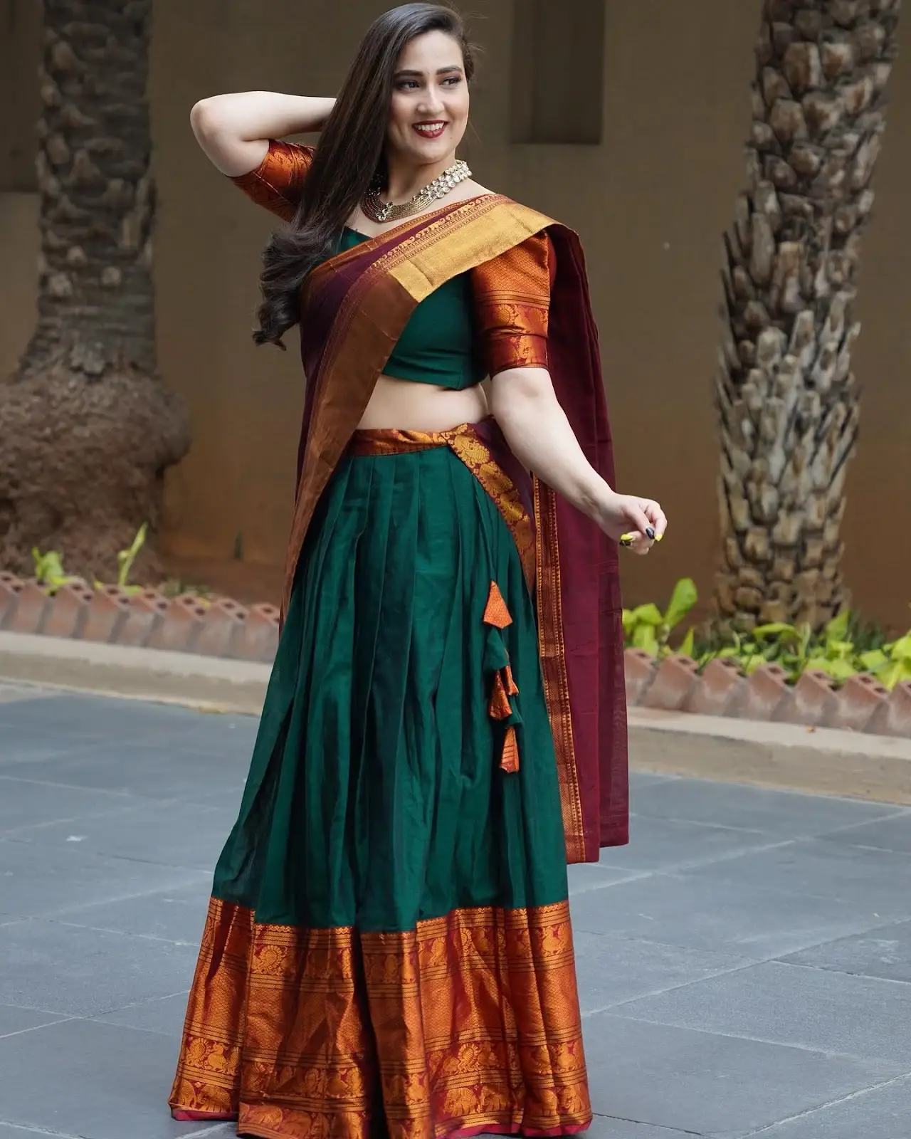 TV ANCHOR MANJUSHA RAMPALLI IN GREEN LEHENGA CHOLI 8